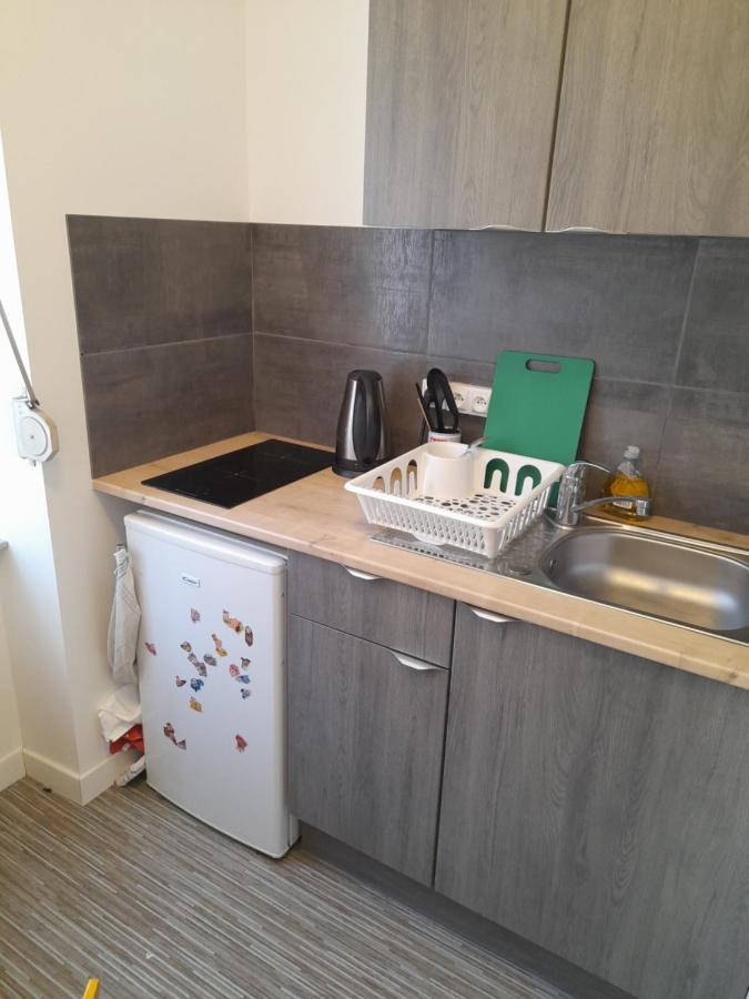 17, Face A La Gare Apartment Lannion Exterior photo