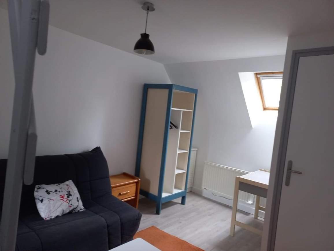 17, Face A La Gare Apartment Lannion Exterior photo